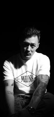 余文乐的图片,时尚魅力与运动精神的完美融合